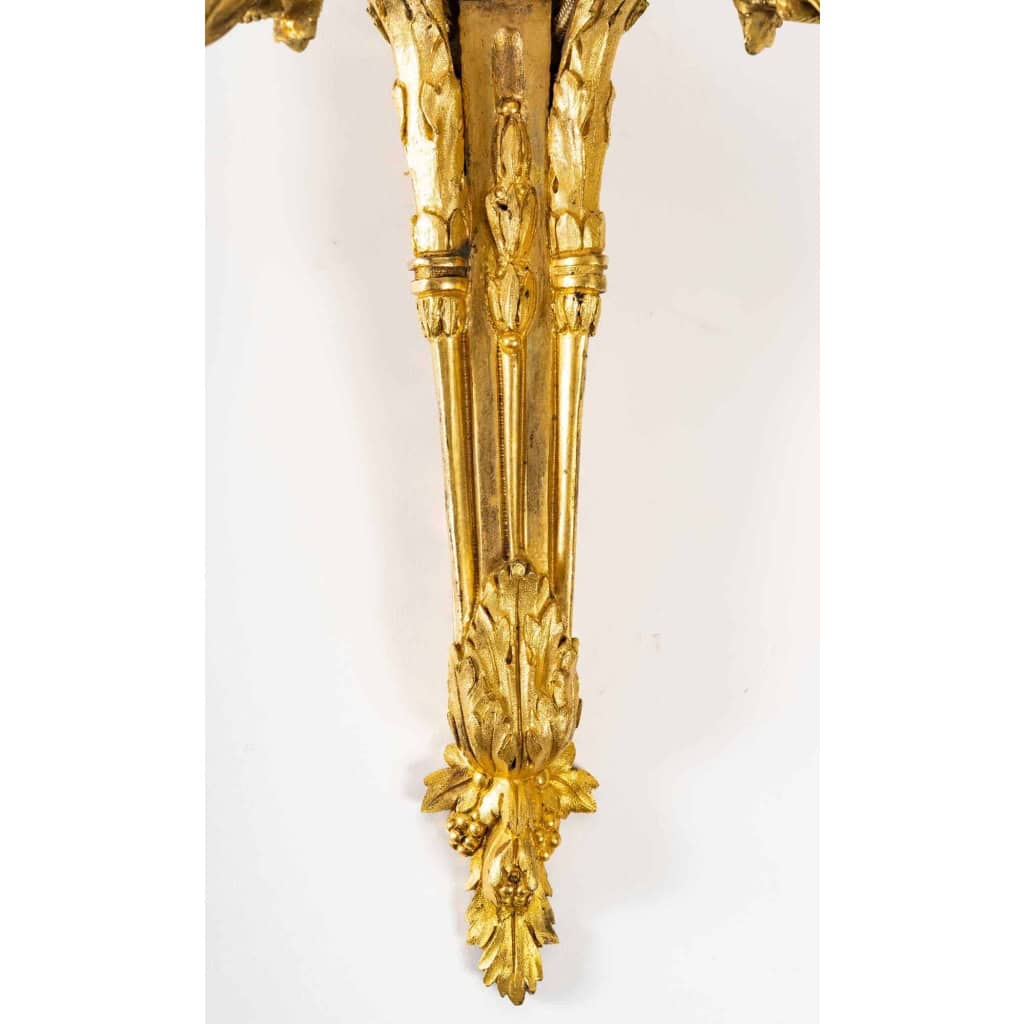 Paire d’appliques d’époque Louis XVI (1774 – 1793). | Biron Paire d'appliques d'époque Louis XVI (1774 - 1793).