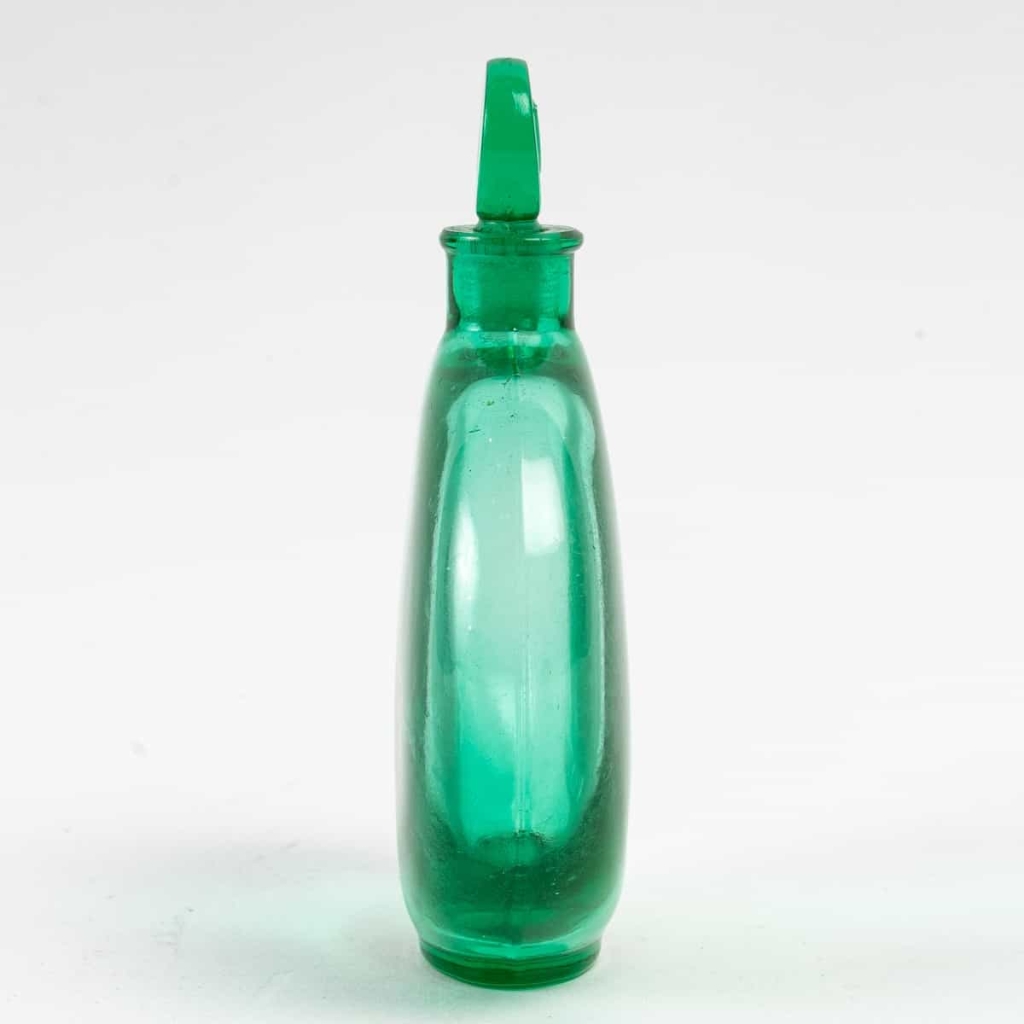 Flacon « Sans Adieu » Verre Vert Emeraude de René LALIQUE pour Worth. | Biron Flacon « Sans Adieu » Verre Vert Emeraude de René LALIQUE pour Worth.