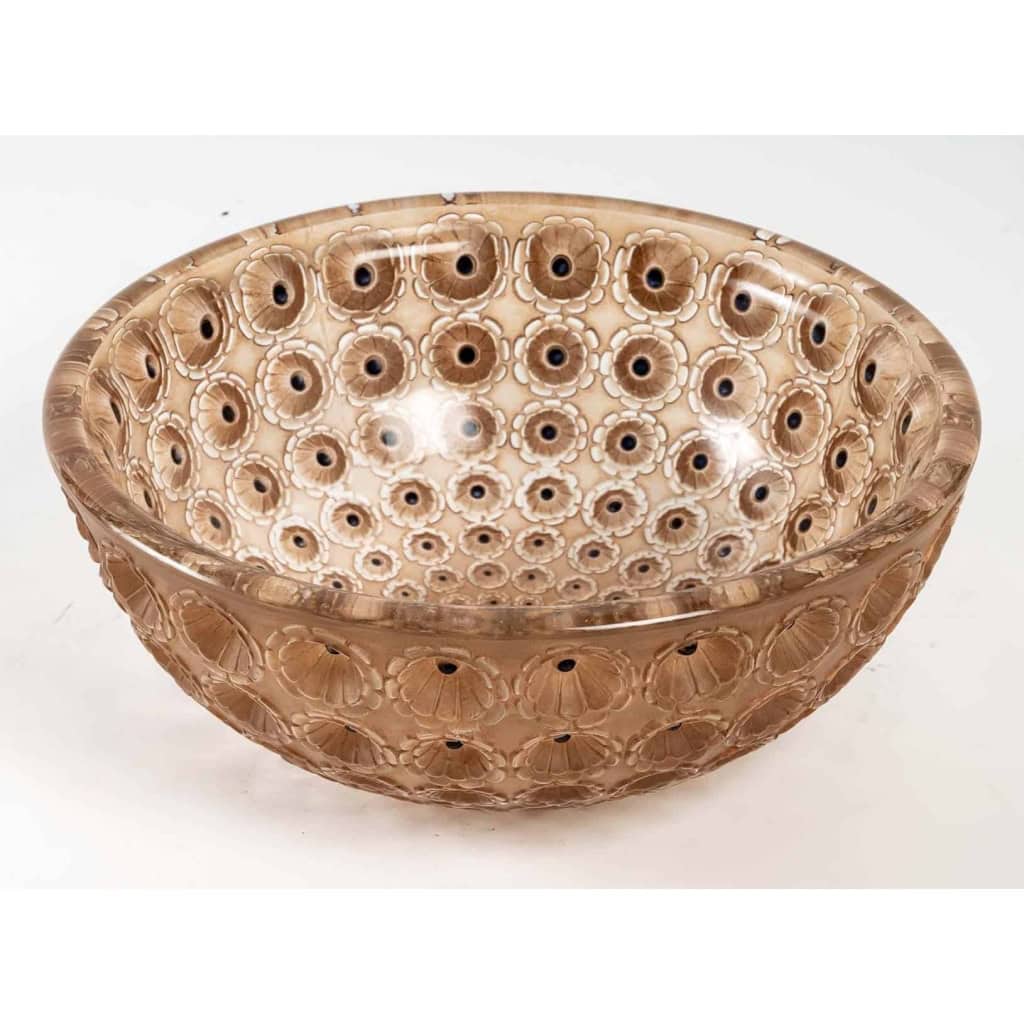 René Lalique Coupe Modèle « Nemours » | Biron |||||||
