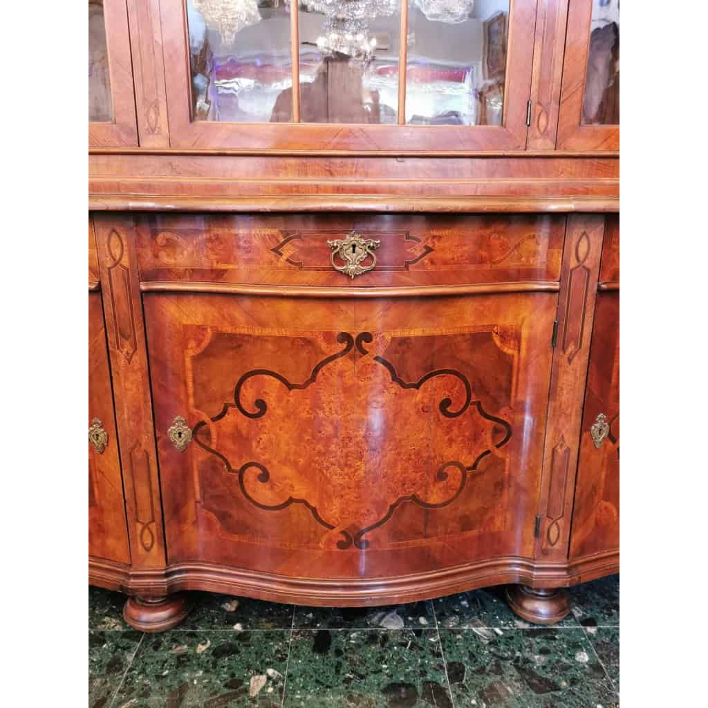 Buffet Hollandais Marqueté. | Biron Buffet Hollandais Marqueté.