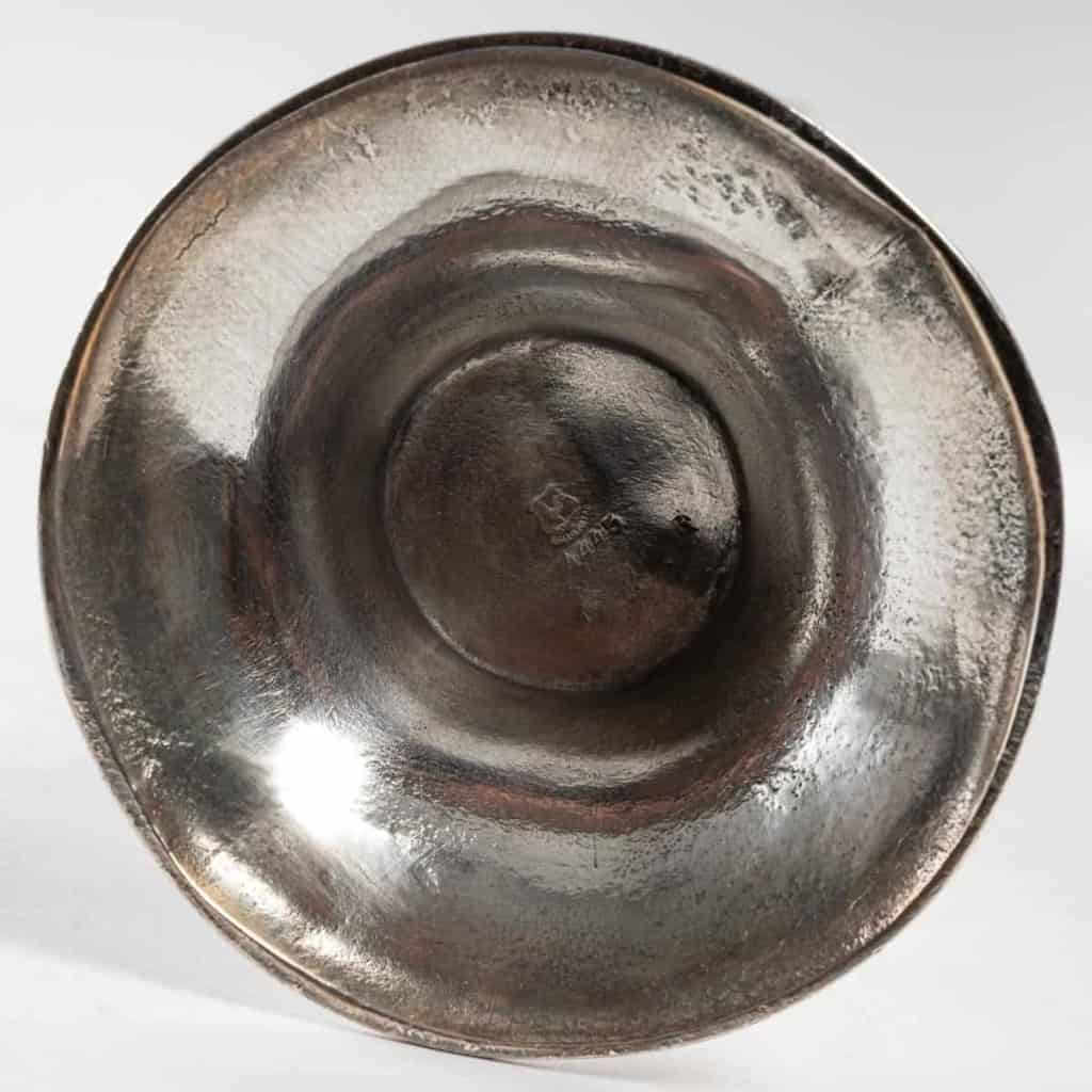 Paire de vases en métal argenté, 1900