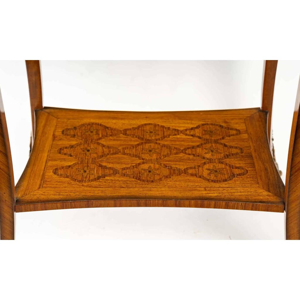 Paire de chevets de style Louis XV.