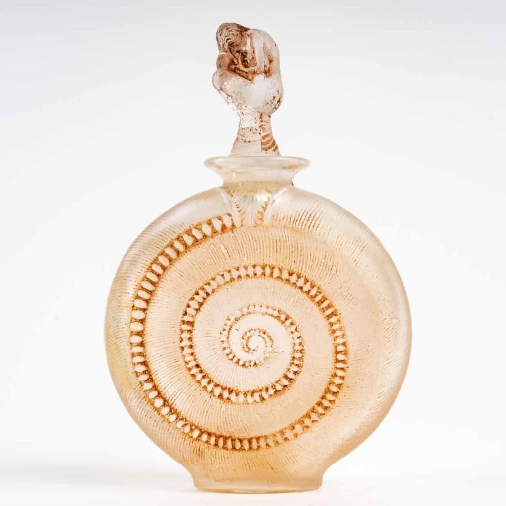 Flacon « Le Succès » Verre Blanc Patiné Sépia de René LALIQUE pour D’Orsay. | Biron ||||||