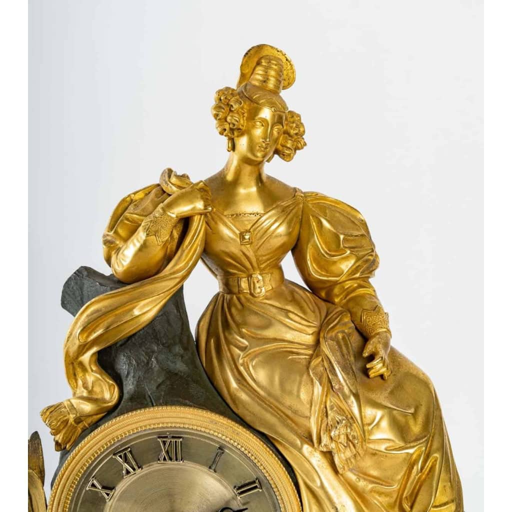 Pendule en bronze doré et patiné d’époque Napoléon III, XIXème siècle | Biron Pendule en bronze doré et patiné d'époque Napoléon III, XIXème siècle