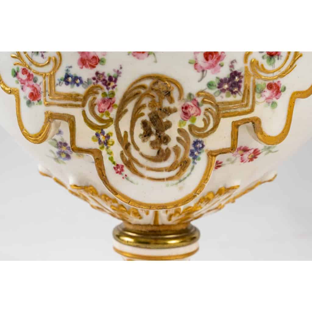 Paire de lampes en porcelaine XIXème | Biron Paire de lampes en porcelaine XIXème