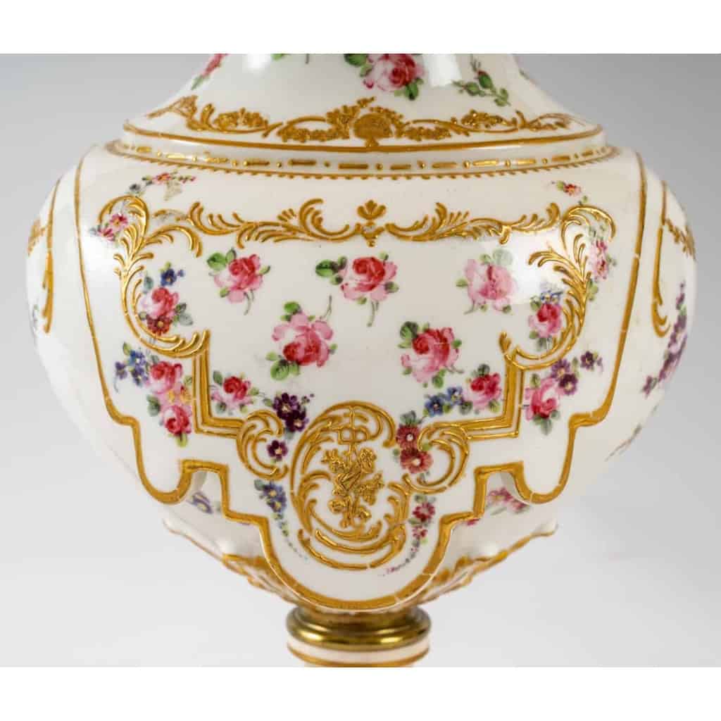 Paire de lampes en porcelaine XIXème | Biron Paire de lampes en porcelaine XIXème