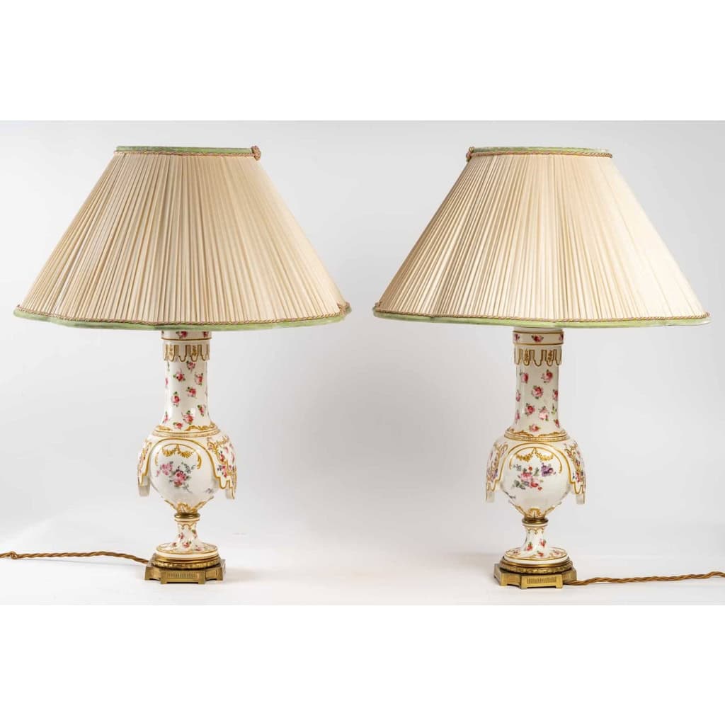 Paire de lampes en porcelaine XIXème | Biron Paire de lampes en porcelaine XIXème