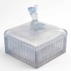 Boîte « Sultane » Verre Blanc Patiné Bleu de René LALIQUE | Biron |||||||||||