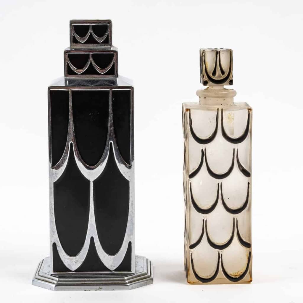 Flacon « Skyscraper » Verre Blanc Emaillé Noir de René LALIQUE pour Lucien Lelong | Biron |||||||||