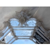 1950′ Miroir Style Véronèse Octogonal Parecloses avec Couronne Haute et Basse | Biron 1950′ Miroir Style Véronèse Octogonal Parecloses avec Couronne Haute et Basse