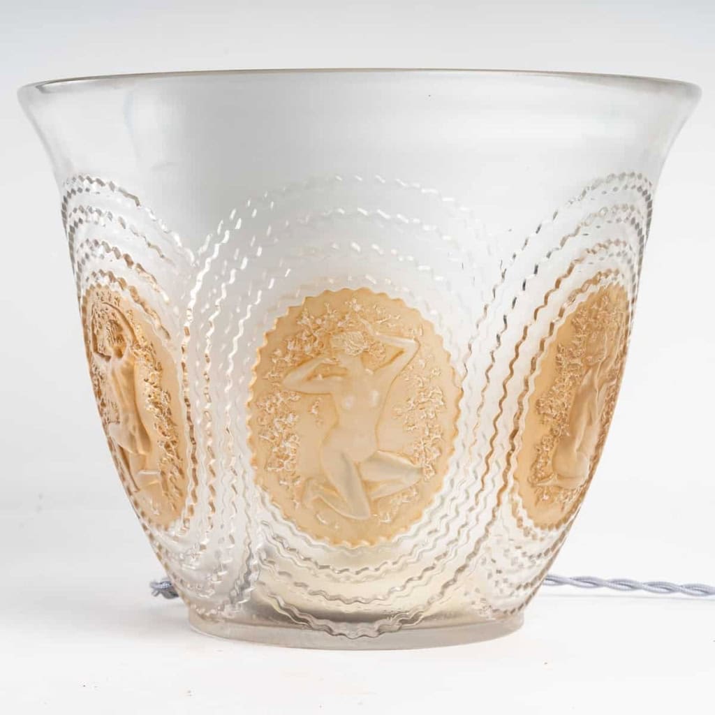 Réflecteur « Driades » Verre Blanc Patiné Sépia de René LALIQUE | Biron |||||||