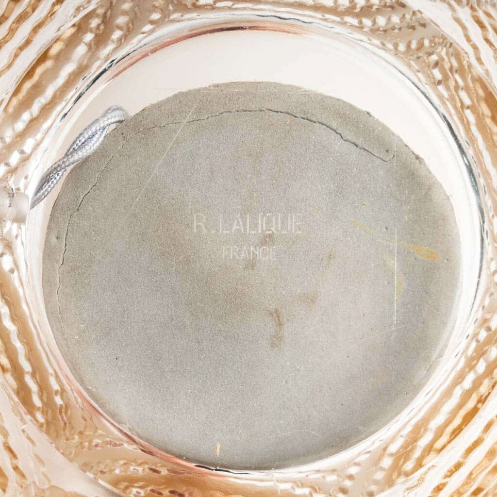 Réflecteur « Driades » Verre Blanc Patiné Sépia de René LALIQUE | Biron Réflecteur "Driades" Verre Blanc Patiné Sépia de René LALIQUE