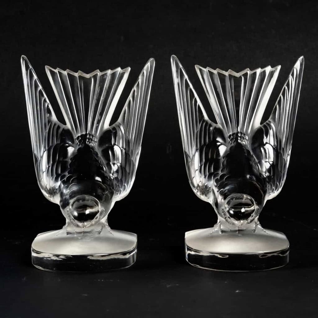 Paire de Serre-Livres « Hirondelles B » Verre Blanc de René LALIQUE | Biron Paire de Serre-Livres "Hirondelles B" Verre Blanc de René LALIQUE