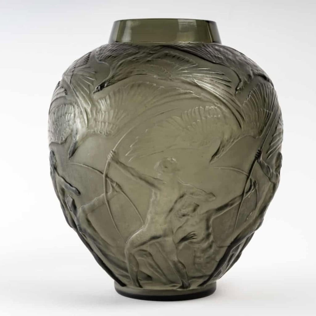 Vase « Archers » Verre Gris Topaze de René LALIQUE | Biron |||||||