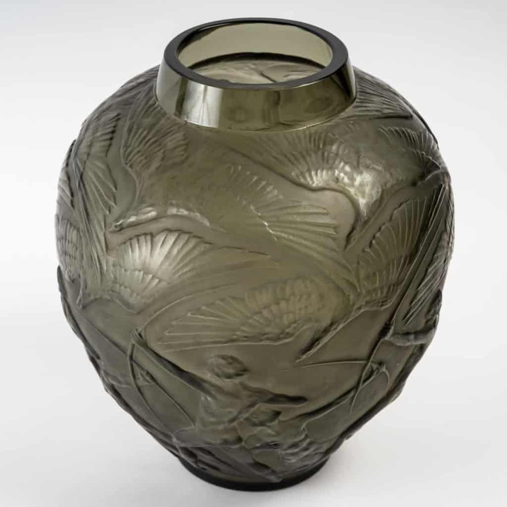 Vase « Archers » Verre Gris Topaze de René LALIQUE | Biron Vase "Archers" Verre Gris Topaze de René LALIQUE
