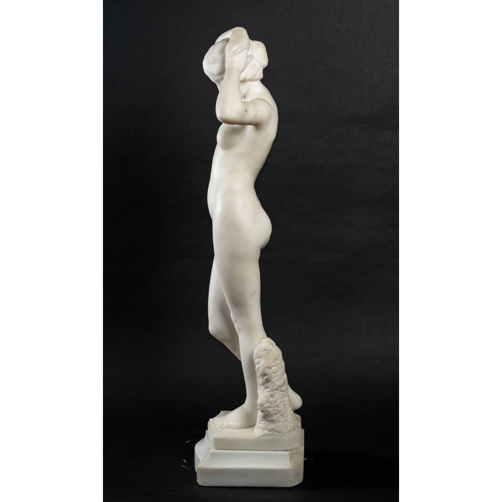 Femme nue en marbre, art nouveau, 1900 | Biron Femme nue en marbre, art nouveau, 1900
