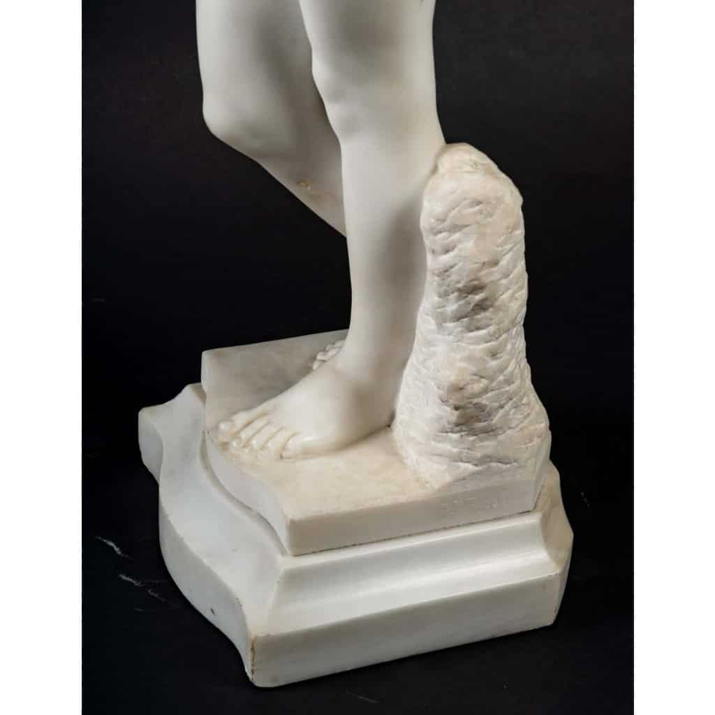 Femme nue en marbre, art nouveau, 1900 | Biron Femme nue en marbre, art nouveau, 1900