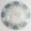 Coupe Plat "Oeillet" verre blanc patiné bleu de René LALIQUE