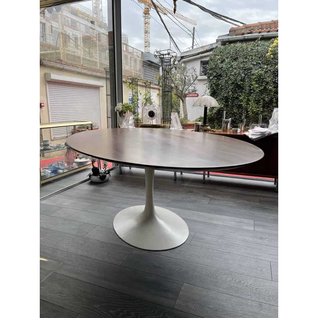 KNOLL & Eero Saarinen table ovale « TULIP », 198x121cm Plateau « Noyer » | Biron KNOLL & Eero Saarinen table ovale "TULIP", 198x121cm Plateau « Noyer »