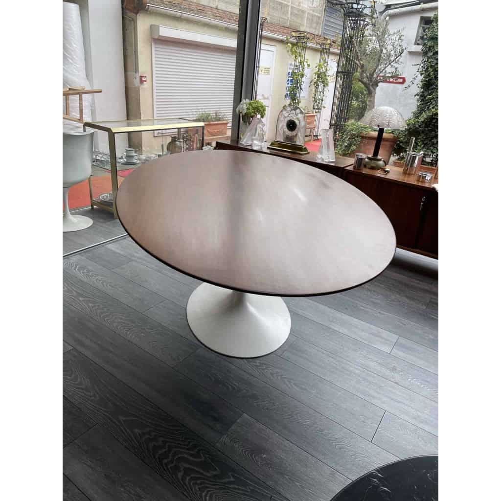 KNOLL & Eero Saarinen table ovale « TULIP », 198x121cm Plateau « Noyer » | Biron KNOLL & Eero Saarinen table ovale "TULIP", 198x121cm Plateau « Noyer »