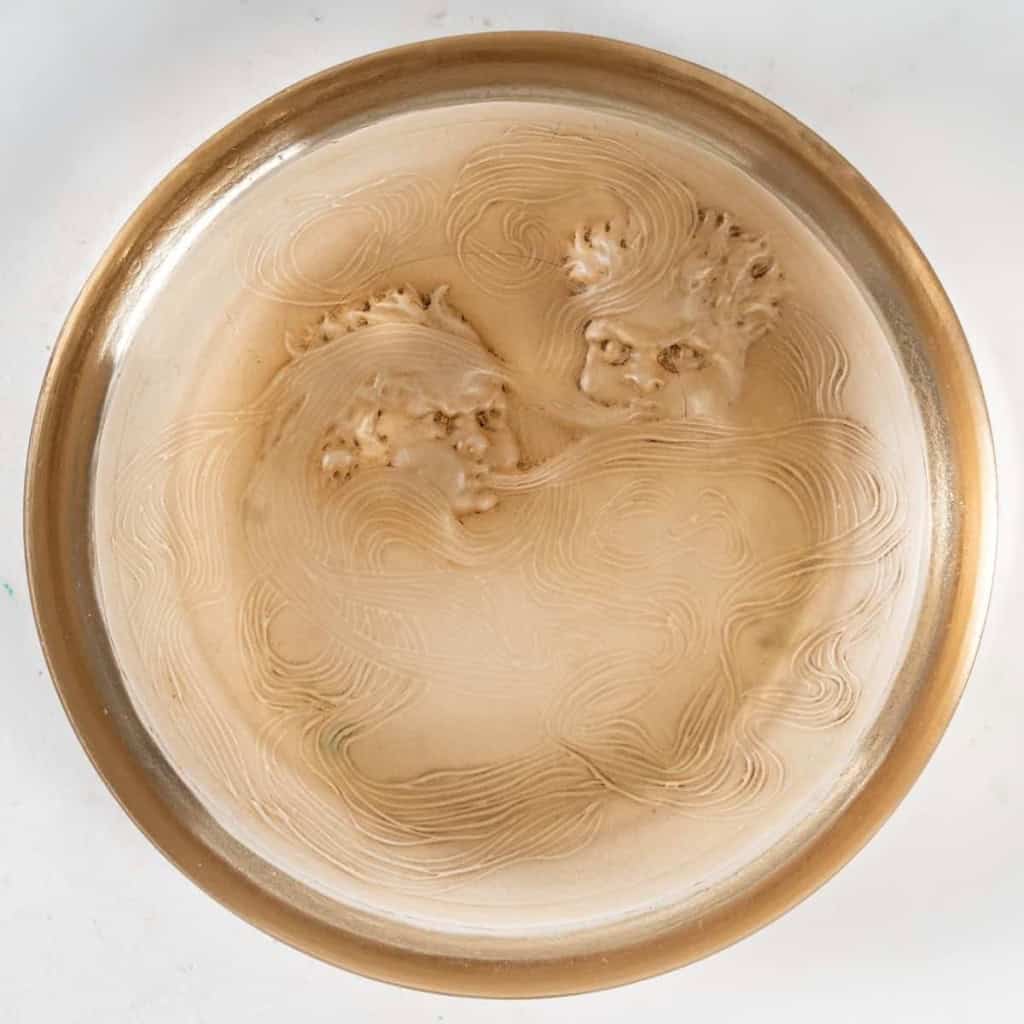 Cendrier « Deux Zéphyrs » Verre Blanc Patiné Sépia de René LALIQUE | Biron |||||