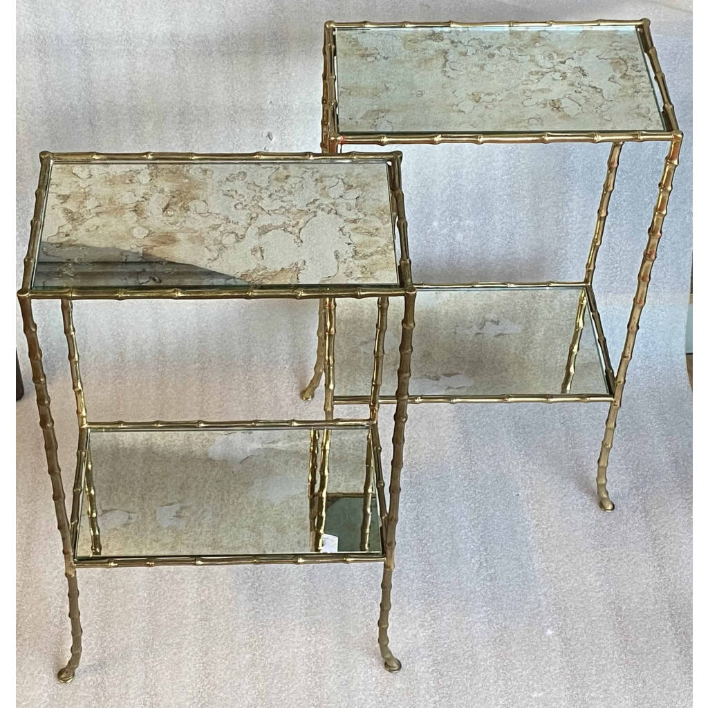 1950/70′ Paire de Tables en Bronze Doré Décor Bambou à 2 Niveaux Maison Baguès Plateaux Miroirs Vieillis Oxydés 34X 20 x