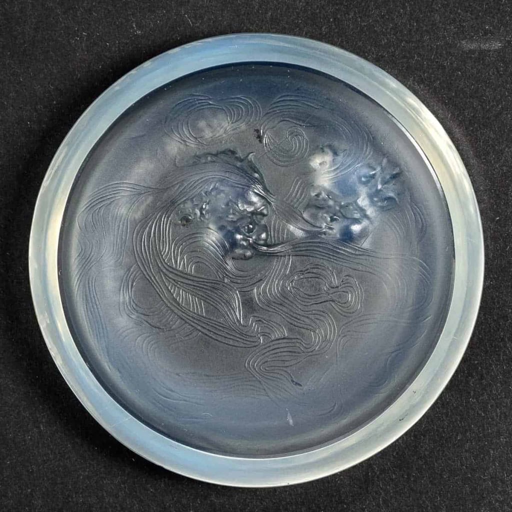 Cendrier « Deux Zéphyrs » Verre Opalescent Patiné Bleu de René LALIQUE | Biron |||||