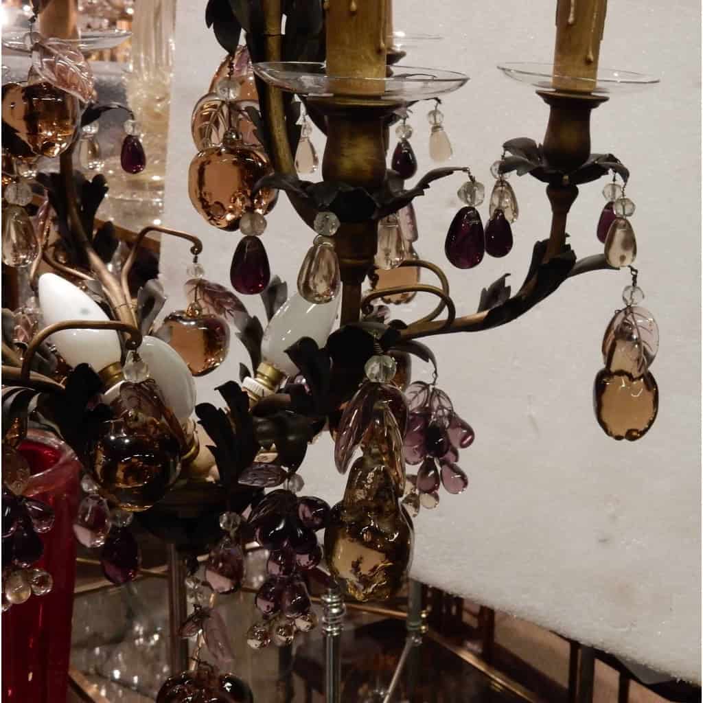 1970′ Lustre Cage en Laiton Doré Style Maison Baguès Feuilles et Fruits en Verre Colorés | Biron 1970′ Lustre Cage en Laiton Doré Style Maison Baguès Feuilles et Fruits en Verre Colorés
