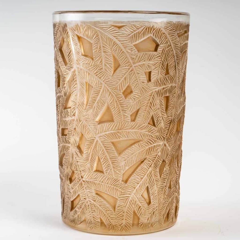 Vase « Epicéa » Verre Blanc Patiné Sépia de René LALIQUE