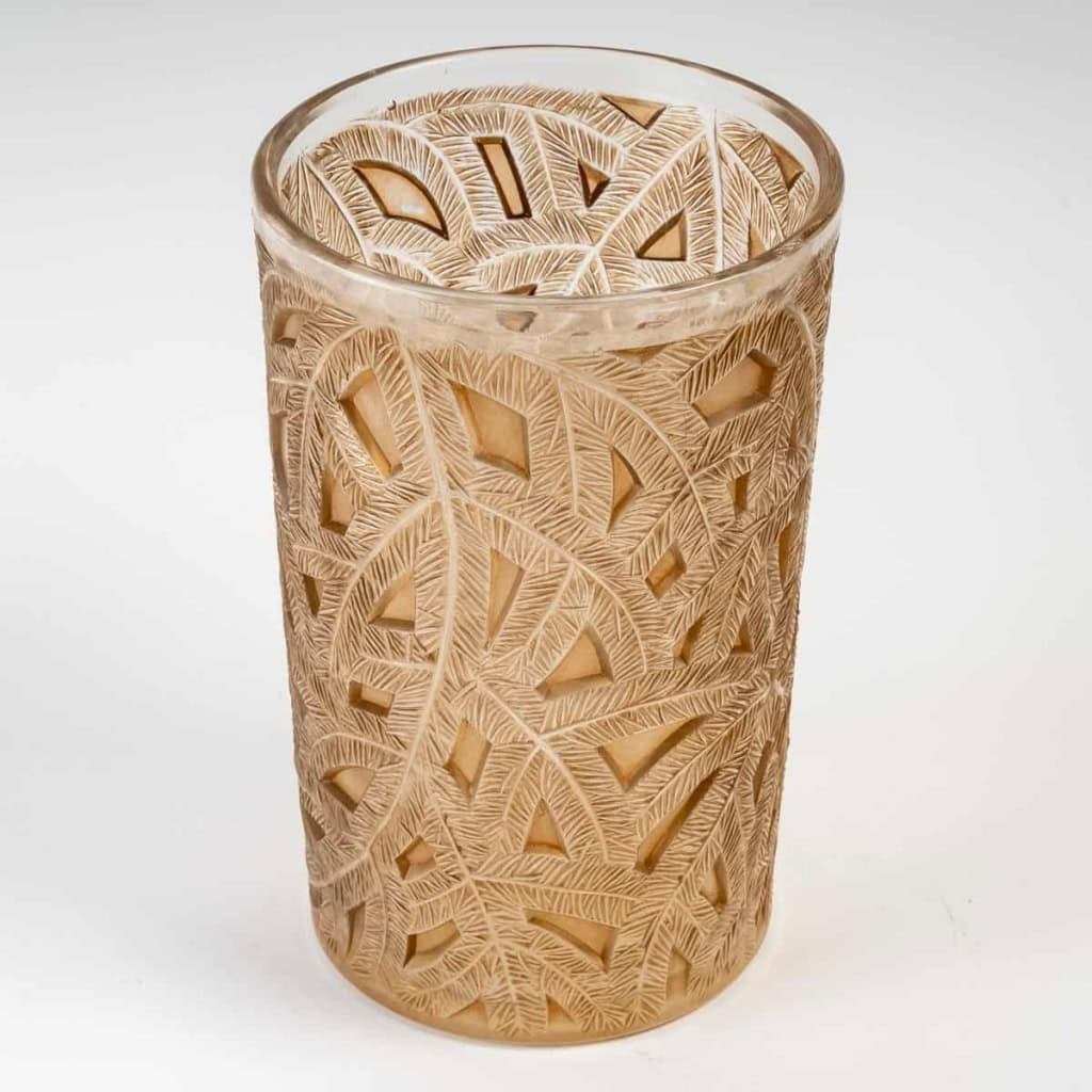 Vase « Epicéa » Verre Blanc Patiné Sépia de René LALIQUE