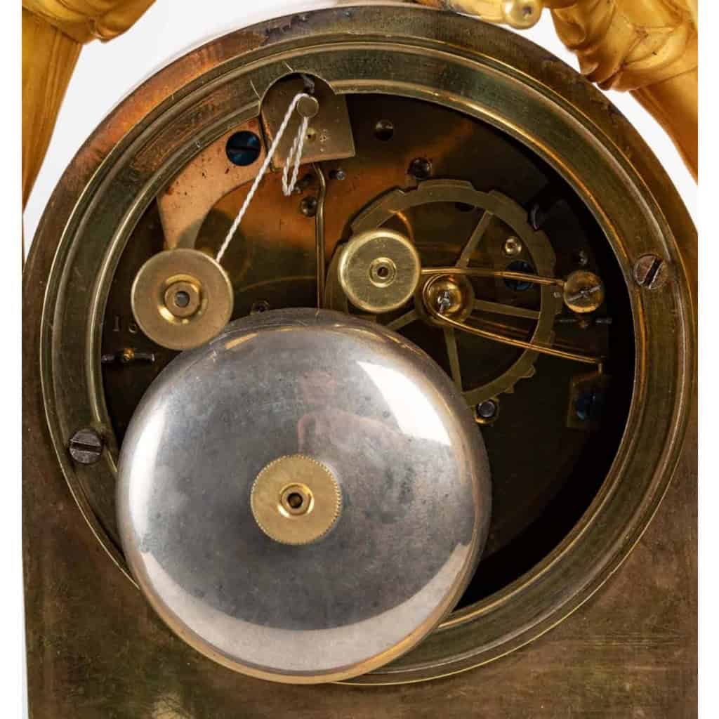 Pendule en bronze doré d’époque, XIXème siècle | Biron Pendule en bronze doré d'époque, XIXème siècle