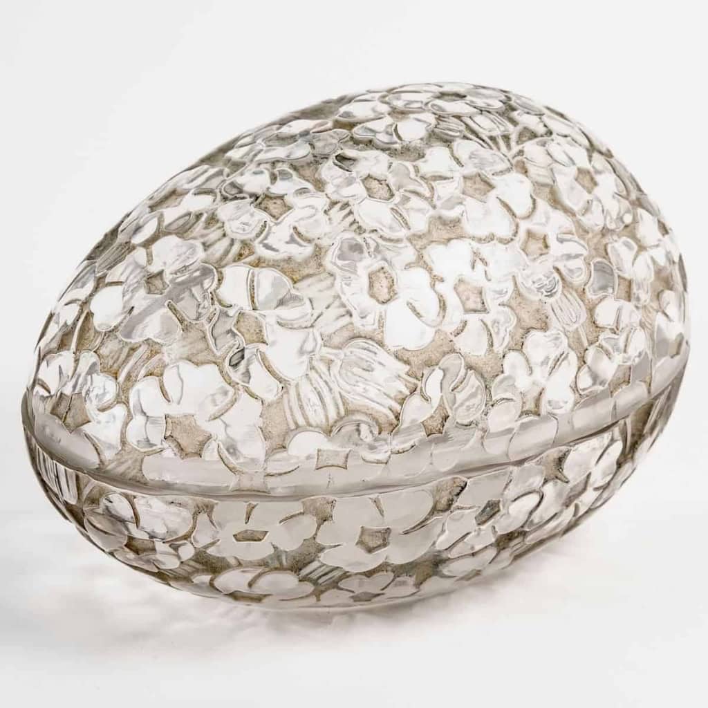 Boîte « Pervenches » Verre Blanc Patiné Gris de René LALIQUE | Biron ||||||||