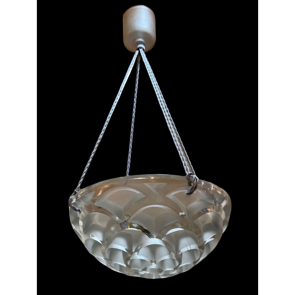 Suspension Plafonnier « Rinceaux » Verre Blanc de René LALIQUE | Biron Suspension Plafonnier "Rinceaux" Verre Blanc de René LALIQUE