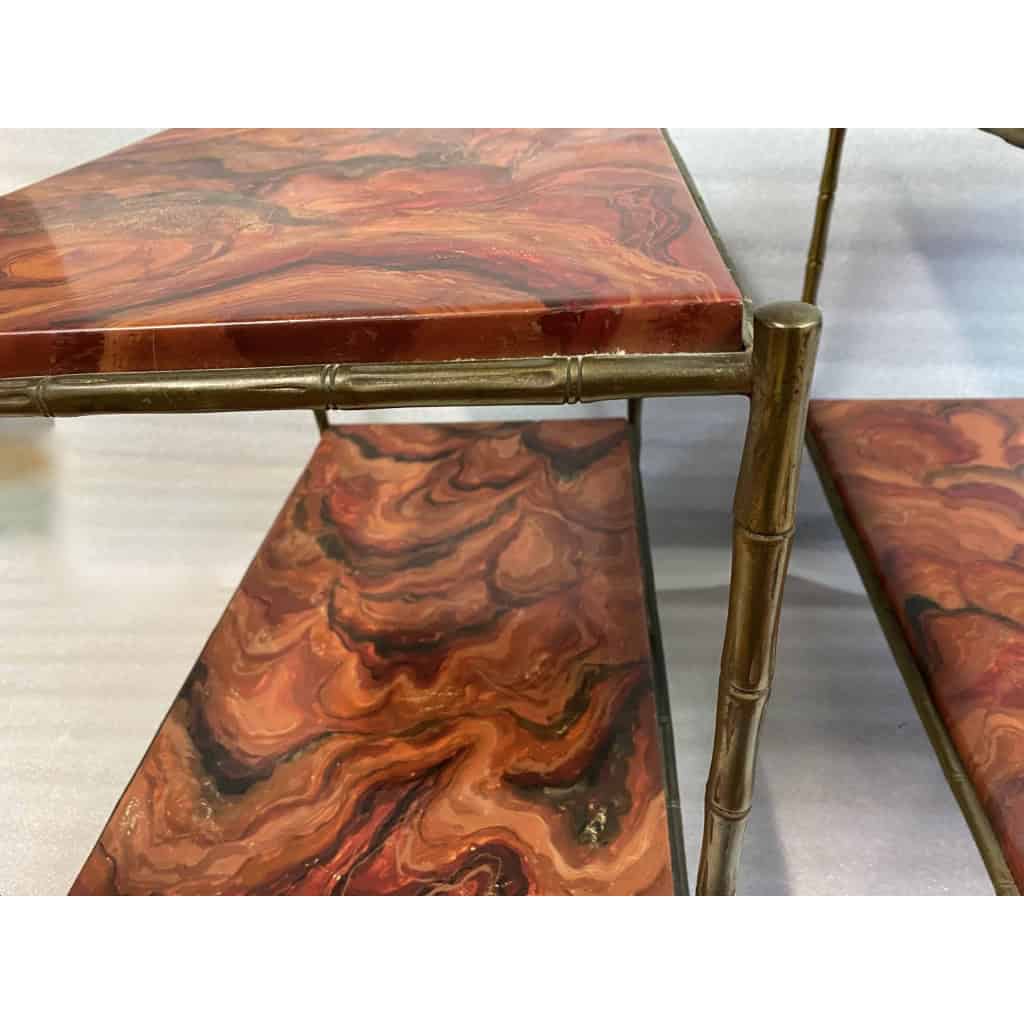 1950′ Paire de Tables Maison Baguès Décor Bambou en Bronze Doré Avec Plateaux Bois Décor Marbre 64 X 39 X H 58 cm