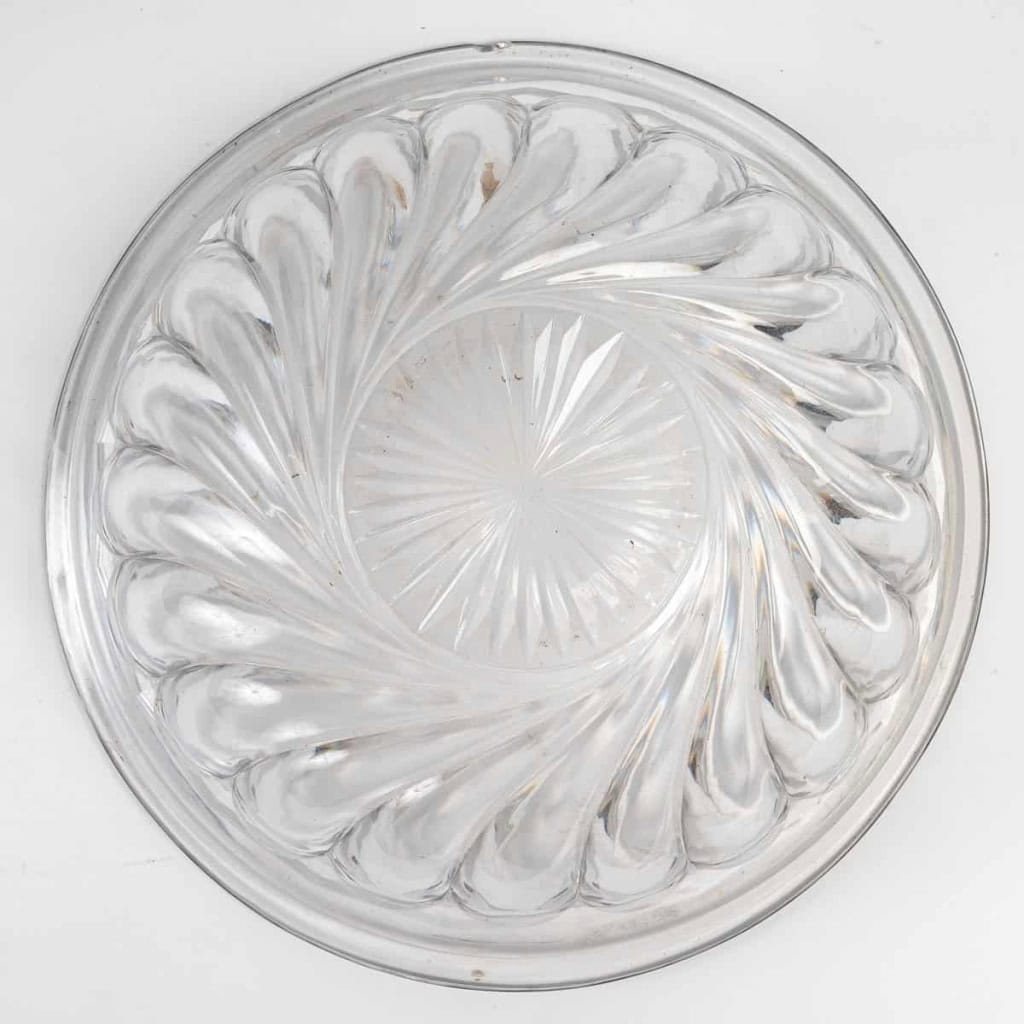 Coupe et base en cristal de baccarat et bronze doré d'époque restauration