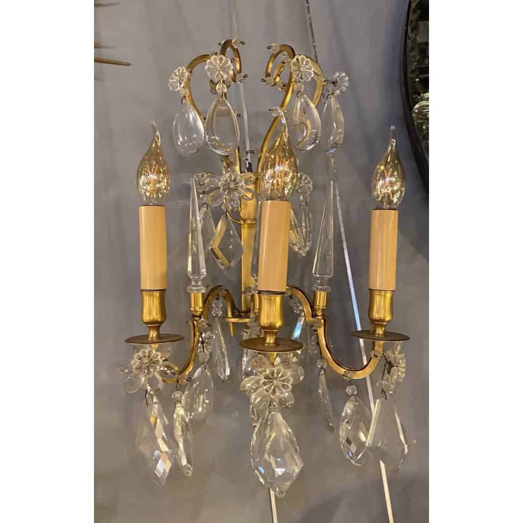 1950′ Lustre Maison Baguès Bronze Et Cristaux +Paire d’Appliques H 70 Ø 70 cm | Biron 1950′ Lustre Maison Baguès Bronze Et Cristaux +Paire d’Appliques H 70 Ø 70 cm