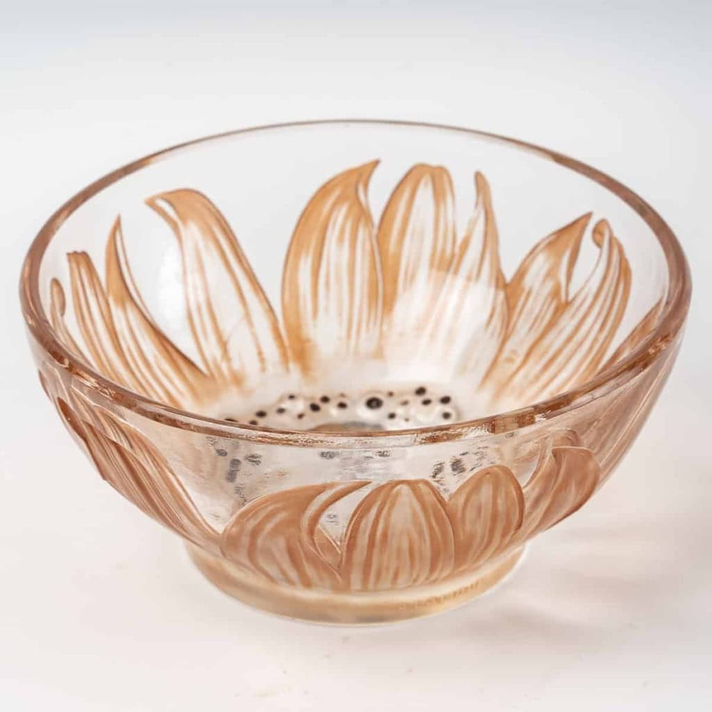 Coupe Bol « Fleur » verre blanc patiné sépia et émaillé noir d’origine de René LALIQUE | Biron ||||||