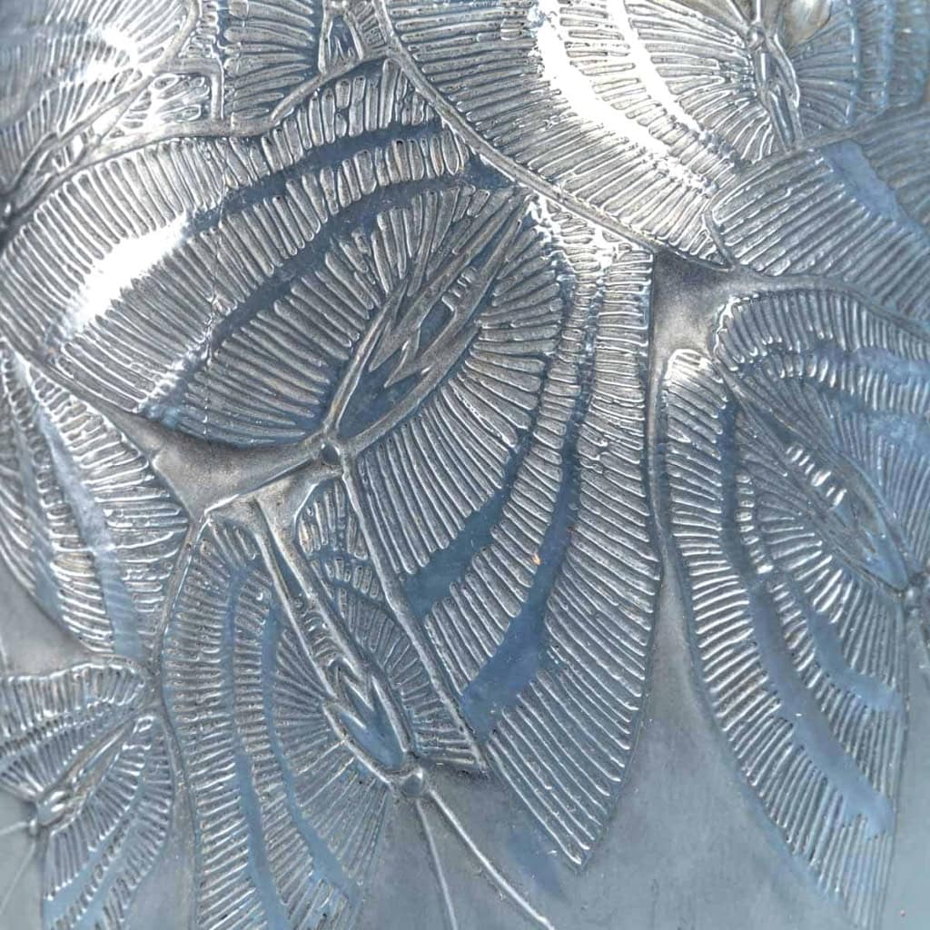 Brûle-Parfums "Papillons" verre opalescent patiné gris de René LALIQUE