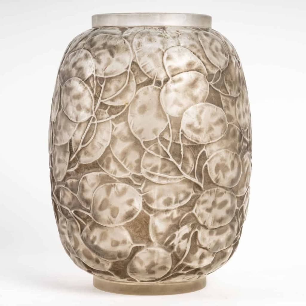 Vase « Monnaie du Pape » verre blanc patiné gris de René LALIQUE | Biron Vase "Monnaie du Pape" verre blanc patiné gris de René LALIQUE