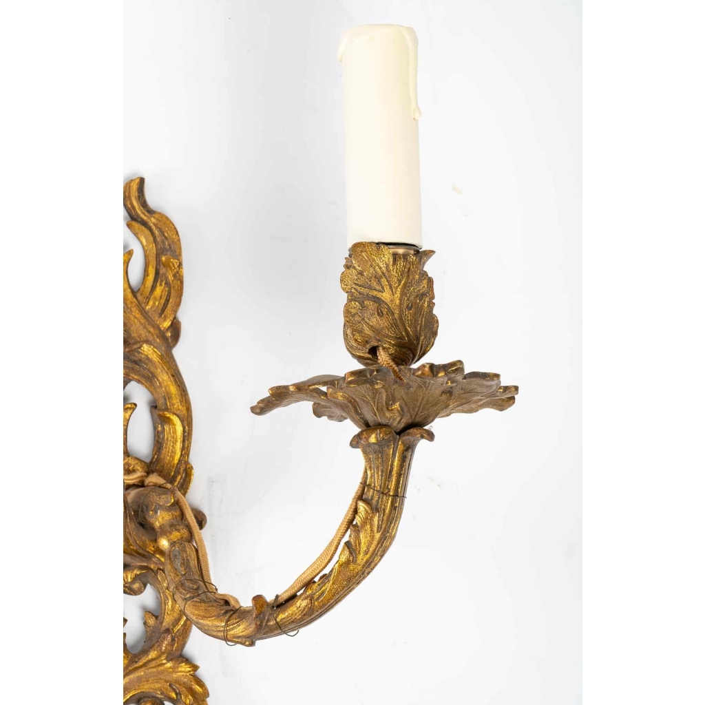 Paire d’appliques de style Régence d’époque Napoléon III (1851 – 1870). | Biron Paire d'appliques de style Régence d'époque Napoléon III (1851 - 1870).