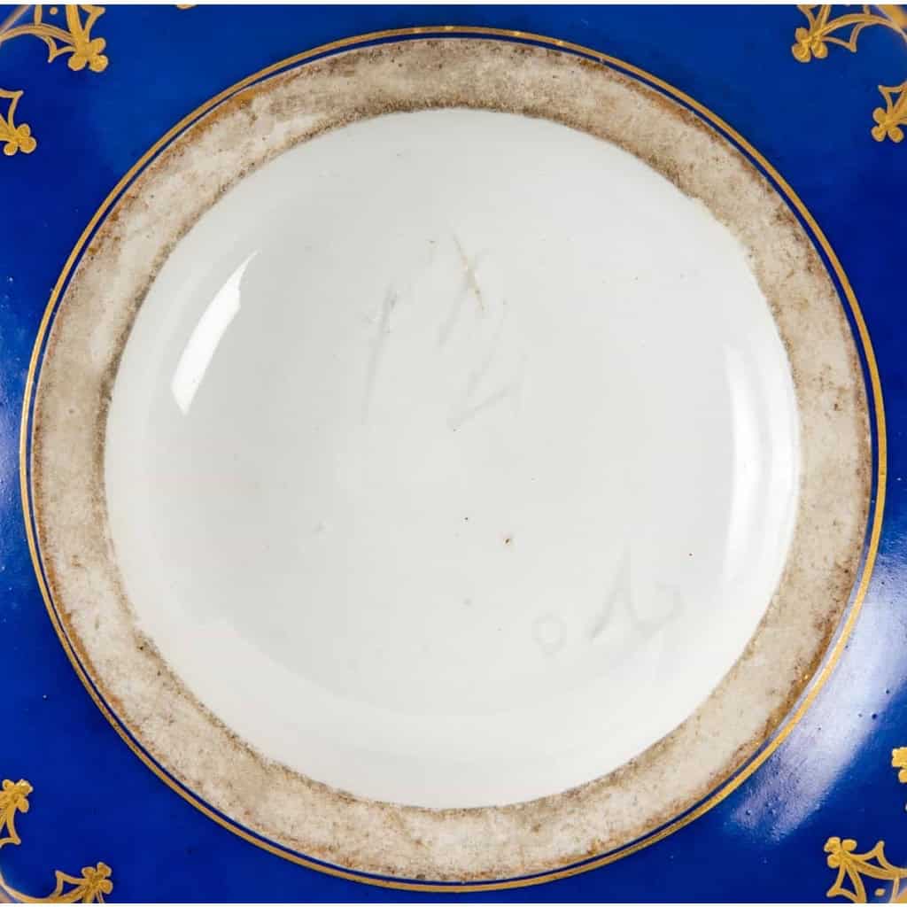 Service à thé bleu et or, Paris 1835 | Biron Service à thé bleu et or, Paris 1835