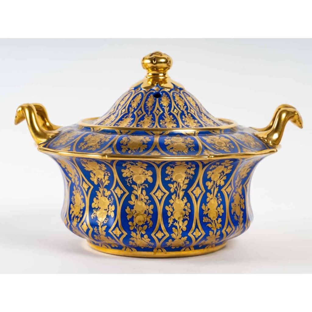Service à thé bleu et or, Paris 1835 | Biron Service à thé bleu et or, Paris 1835