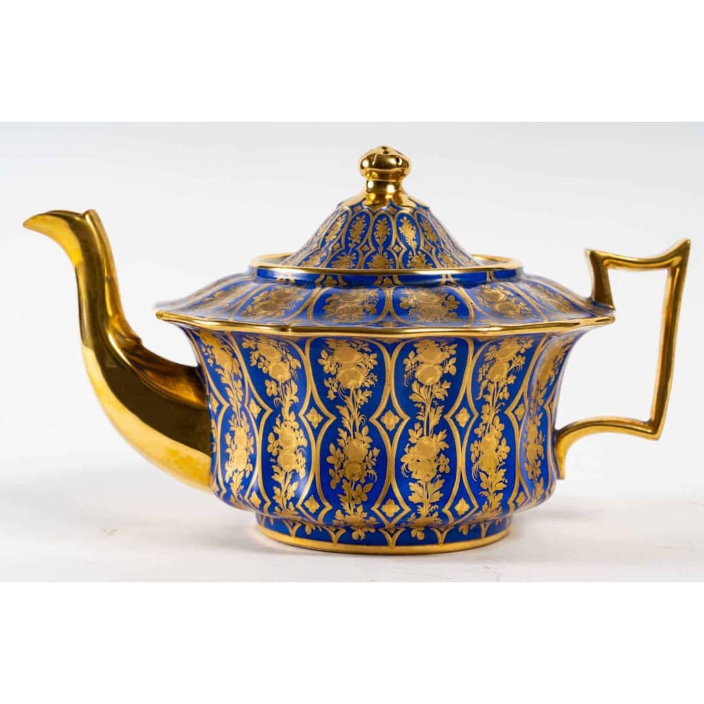 Service à thé bleu et or, Paris 1835 | Biron Service à thé bleu et or, Paris 1835
