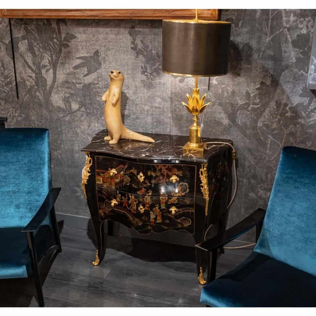 Commode sauteuse de style Louis XV, circa 1950