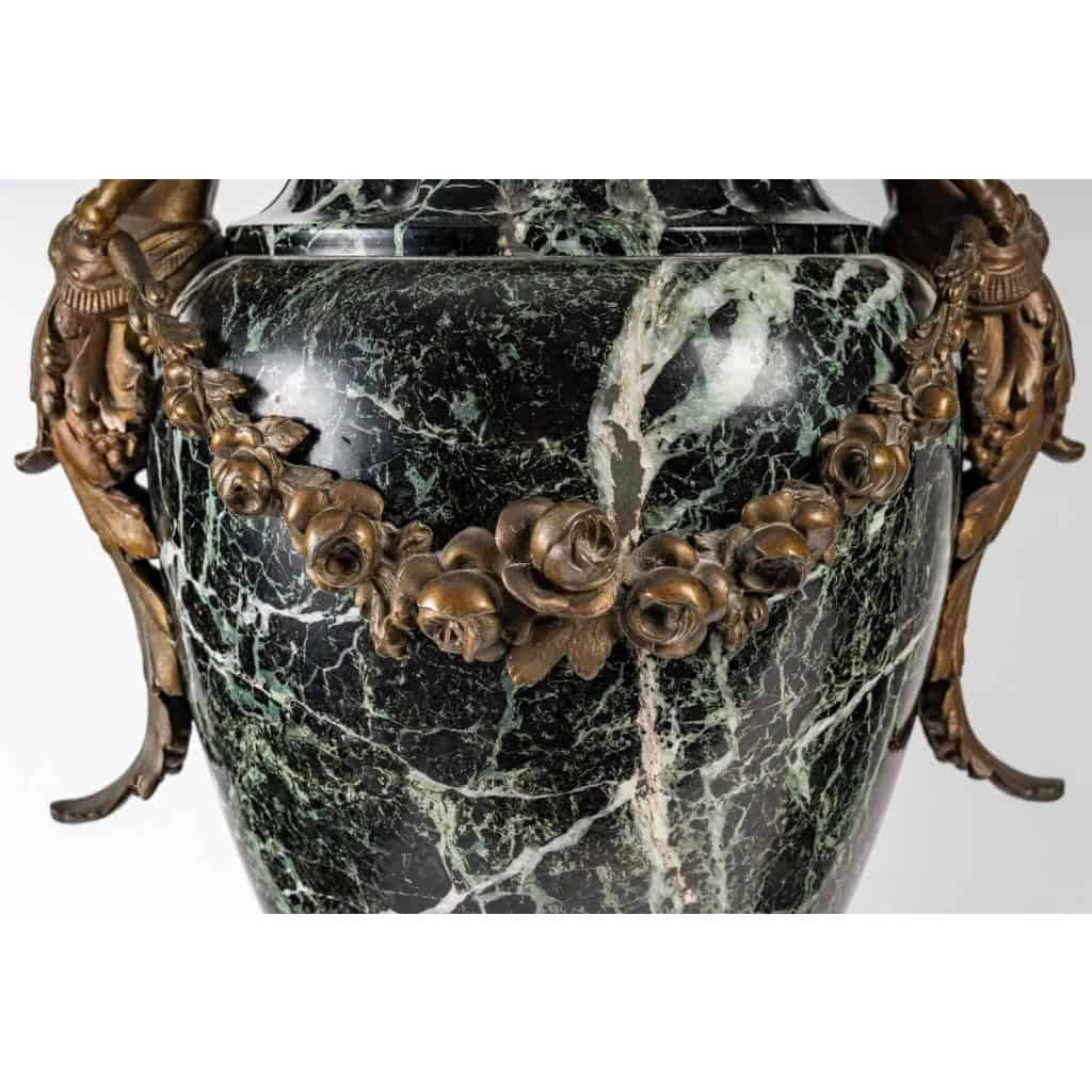 Garniture de cheminée en marbre en régule, XIXème siècle | Biron Garniture de cheminée en marbre en régule, XIXème siècle