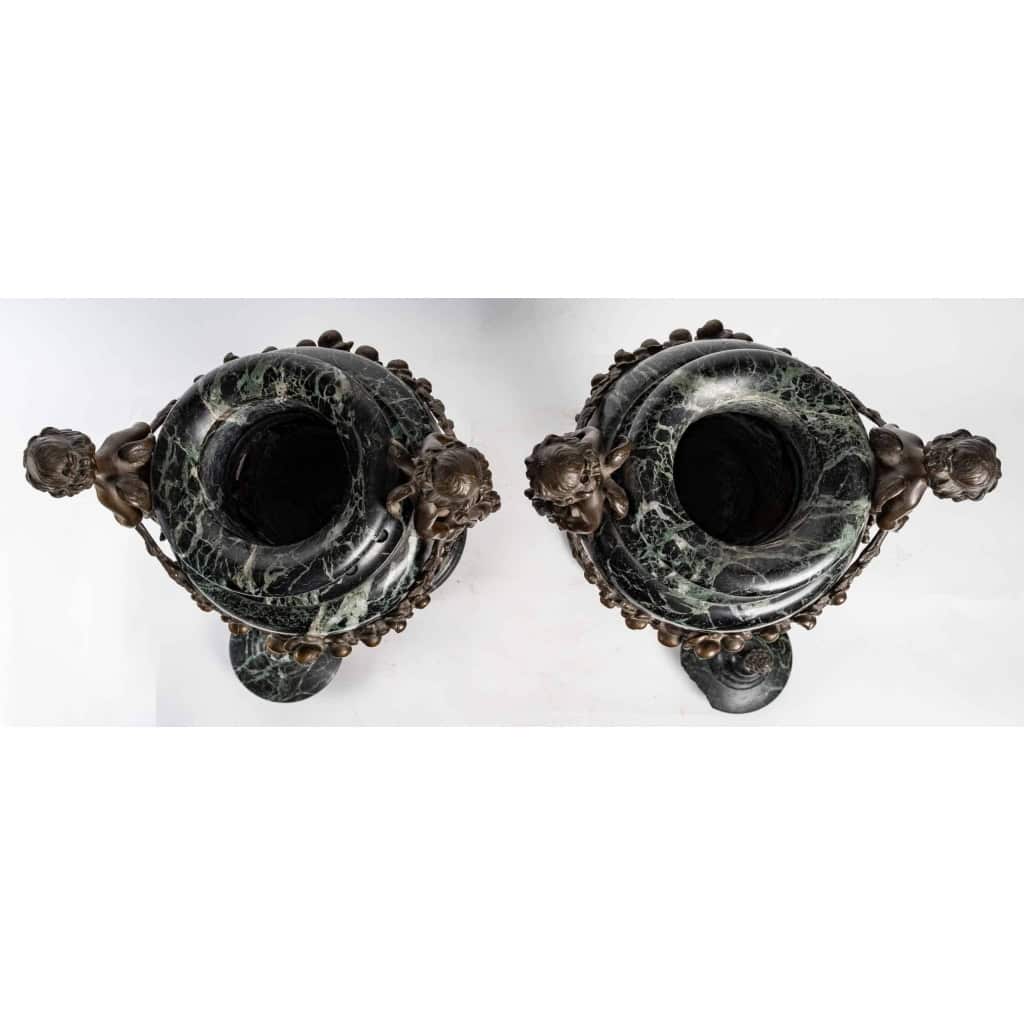 Garniture de cheminée en marbre en régule, XIXème siècle | Biron Garniture de cheminée en marbre en régule, XIXème siècle