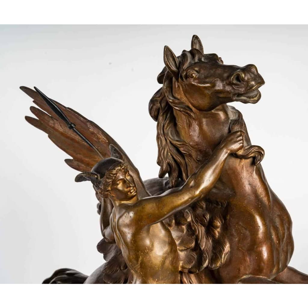 Garniture de cheminée en marbre en régule, XIXème siècle | Biron Garniture de cheminée en marbre en régule, XIXème siècle