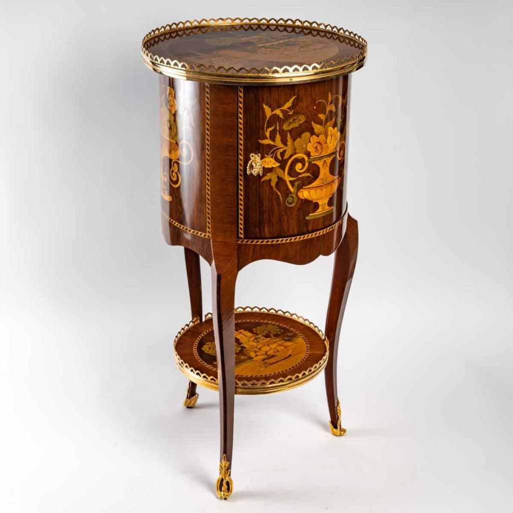 Table de salon d'époque Napoléon III (1851 - 1870).