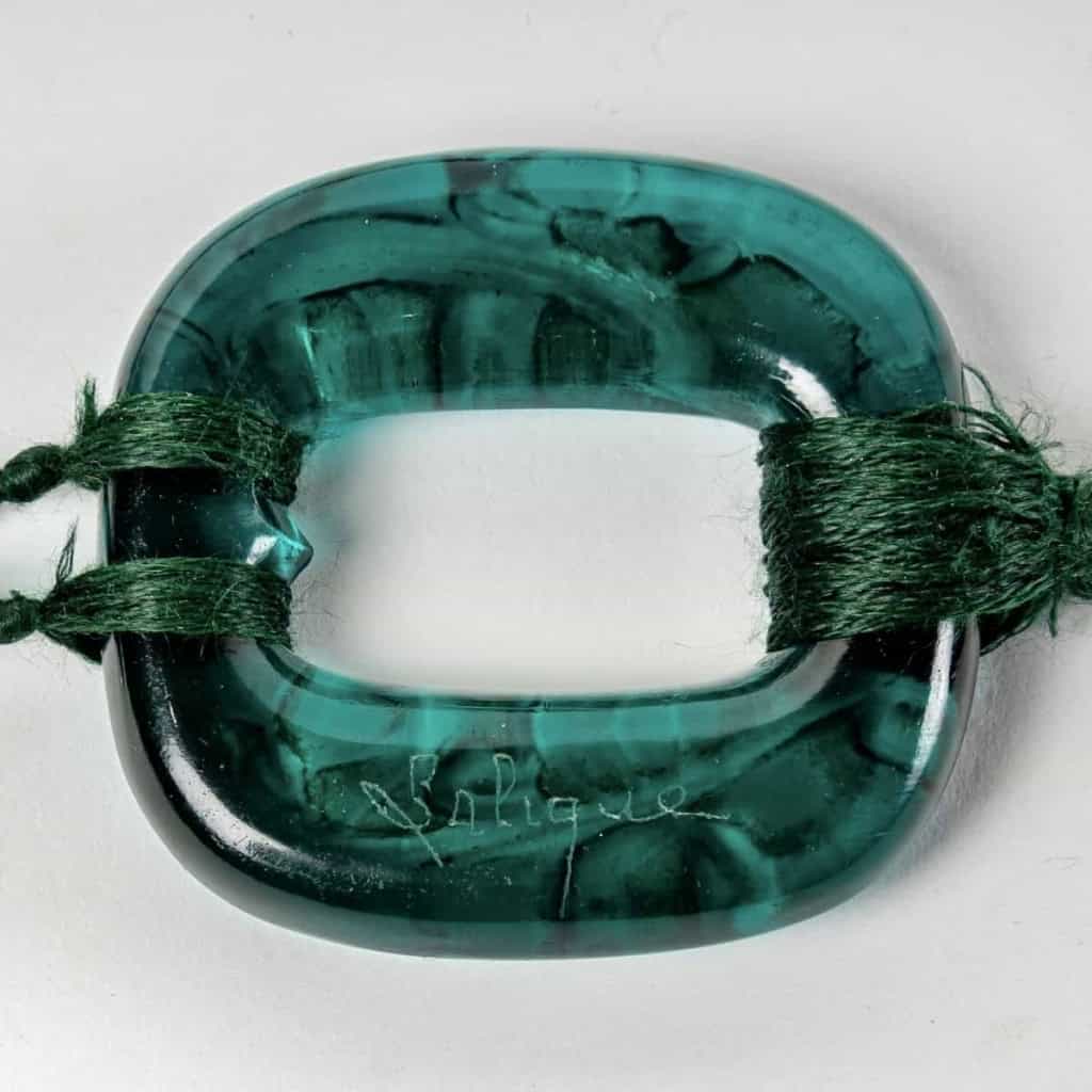 Pendentif « Lézards » verre vert de René LALIQUE | Biron Pendentif "Lézards" verre vert de René LALIQUE