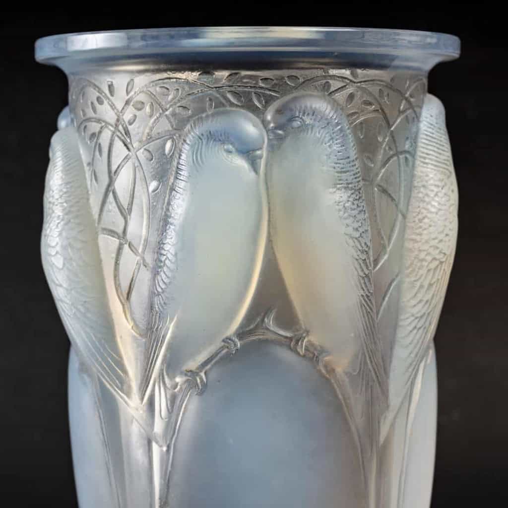 Vase « Ceylan » verre opalescent de René LALIQUE | Biron Vase "Ceylan" verre opalescent de René LALIQUE